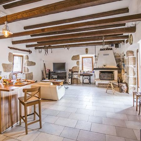 Apartments Villa Kras Krk Malinska Eksteriør bilde