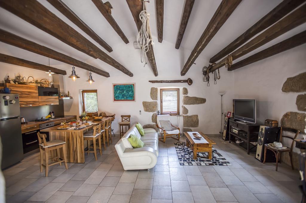 Apartments Villa Kras Krk Malinska Eksteriør bilde